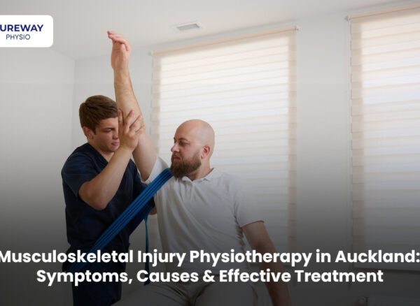 Physiotherapist treating a patient for a musculoskeletal injury in an Auckland physiotherapy clinic.